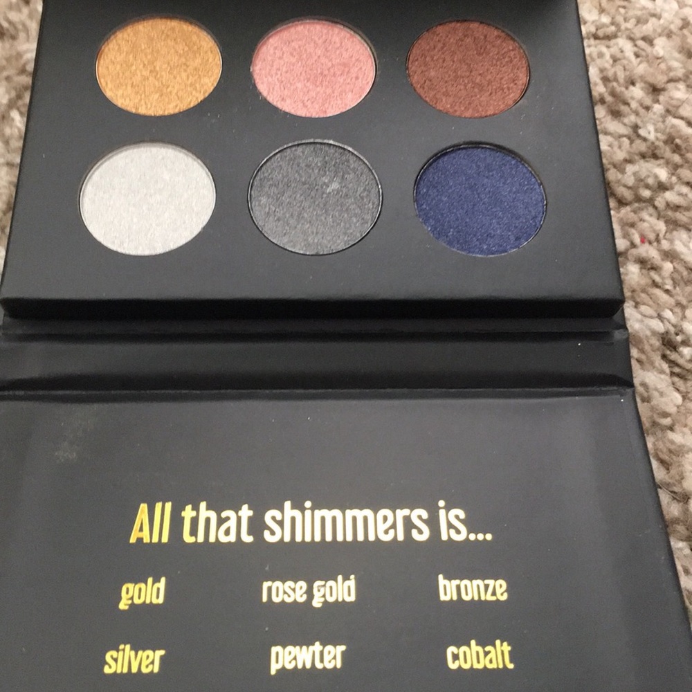 New Awesome Eyeshadow Palette.